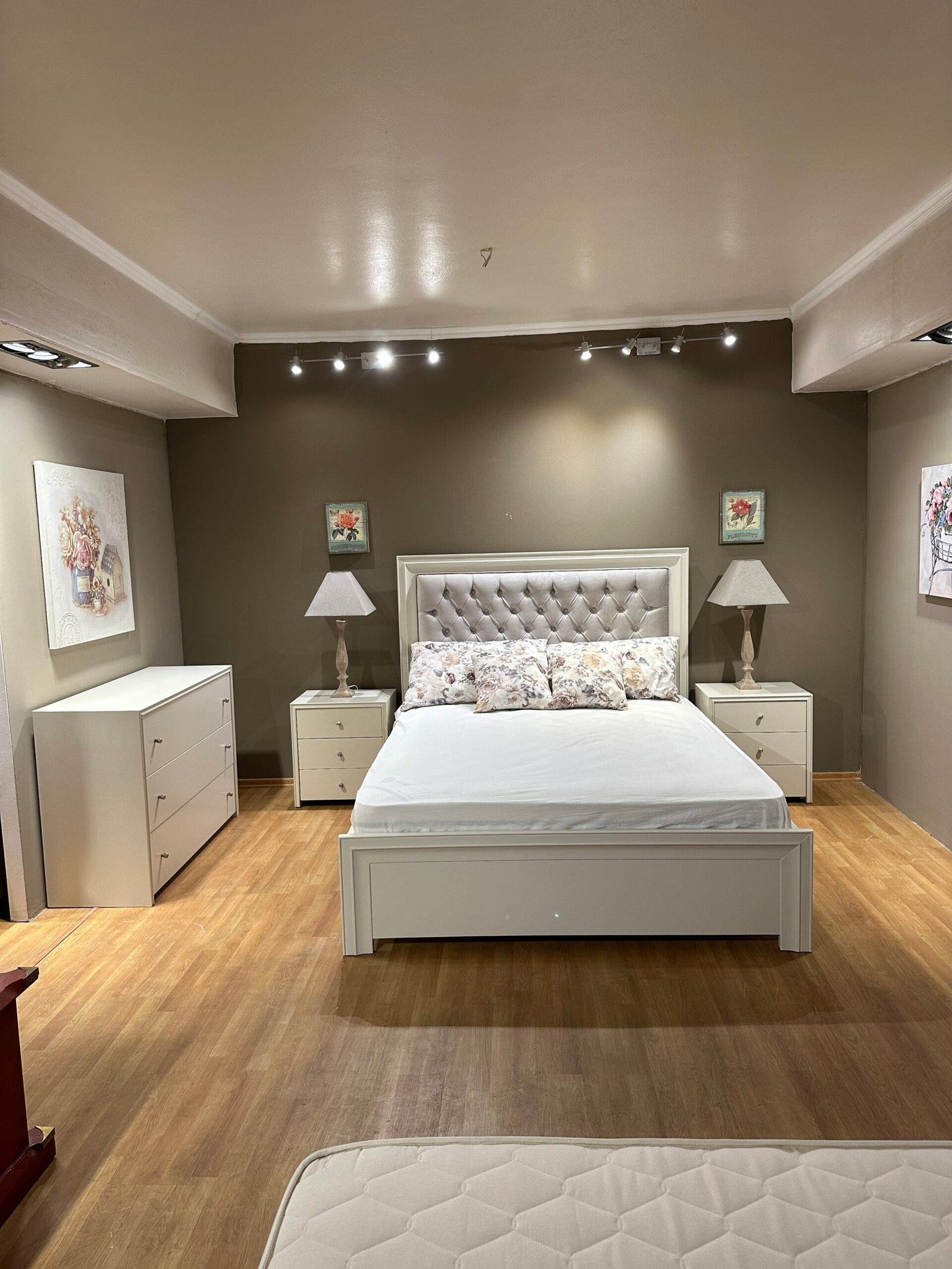 COUNTRY ΚΡΕΒΑΤΟΚΑΜΑΡΕΣ: KBD-130 - Image 7